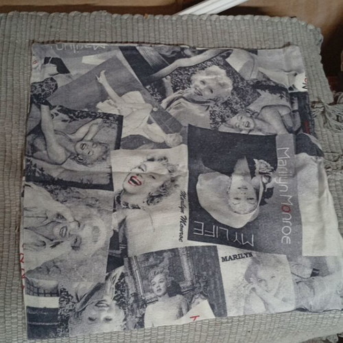 Pillowcases for sofa pillows like new, zipper closure, set of two 1.80m