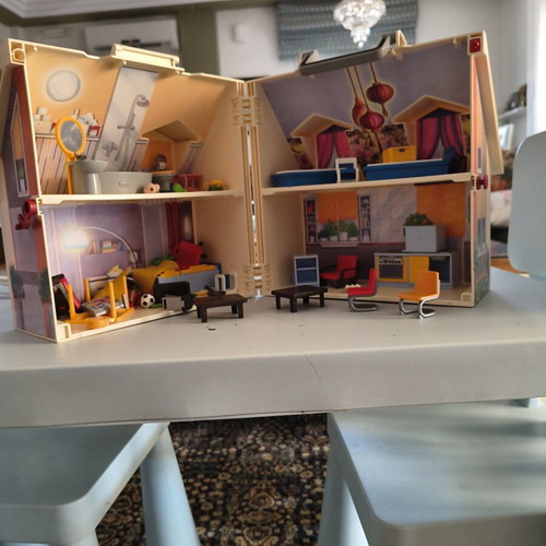 Playmobil modern house toy