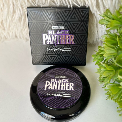 MAC Limited Edition Marvel Studios Black Panther highlighter powder new