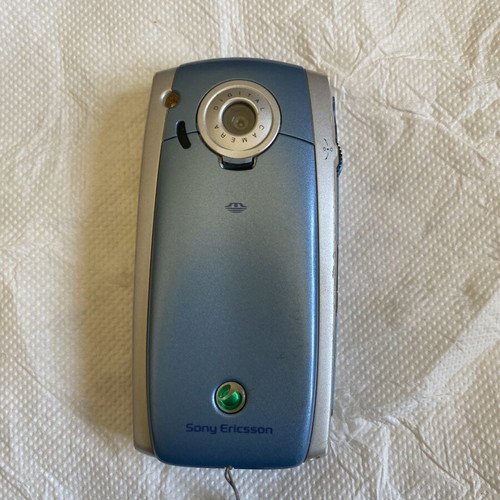 Sony Ericsson P800 vintage mobile phone used, without battery