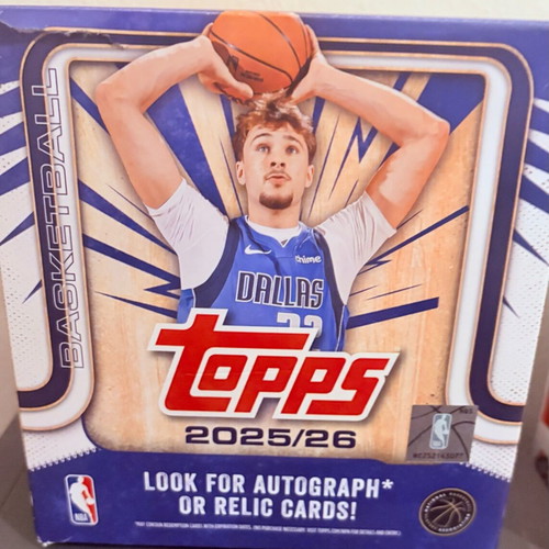 NBA Topps 25-26 full base set like new, 300 cards