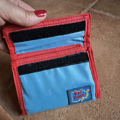 Children's fabric wallet with Velcro like new