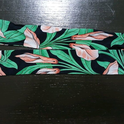 Hair or bag ribbon like new, multicolored