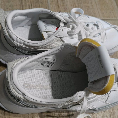Reebok Legacy athletic shoes like new, white, size 37.5