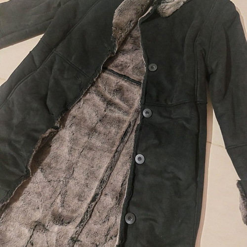 Castor coat new, size medium, black with synthetic fur