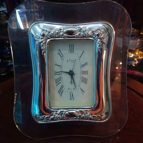 Silver 925 Italian table clock in crystal frame like new