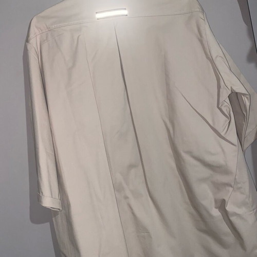 Vagrancy shirt new size medium with large fit