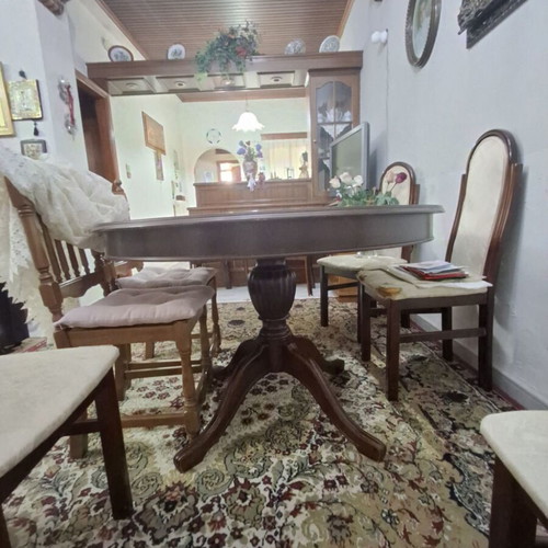 Dining set round table with 4 fabric chairs used
