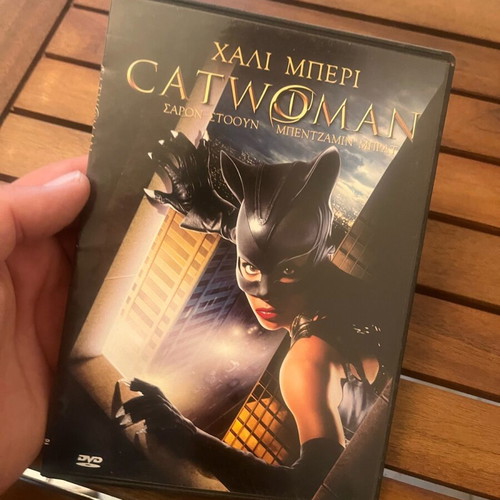 Catwoman DVD like new with subtitles, Halle Berry