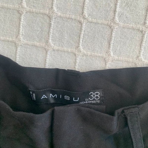 Amisu shorts size M used, black