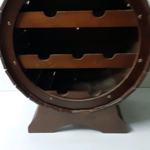 Wine holder used in excellent condition