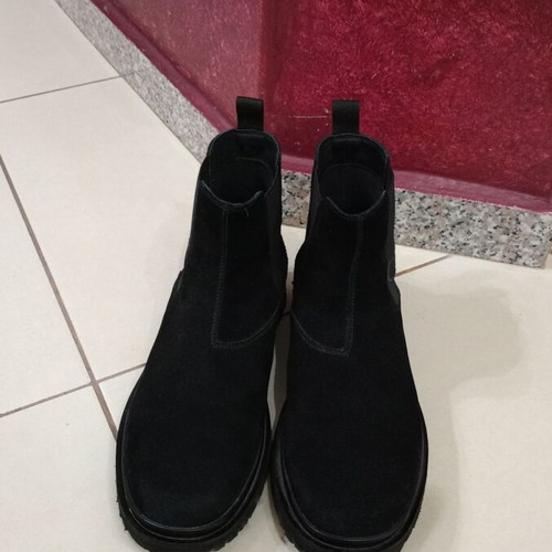 Calvin Klein Chelsea boots like new, black, size 42
