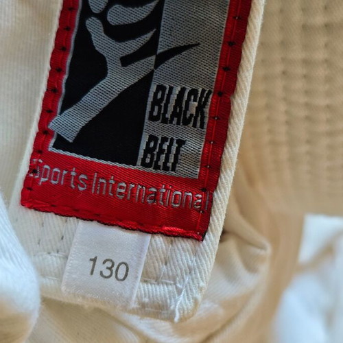 Taekwondo KWON Dobok size 130 like new, kids martial arts uniform