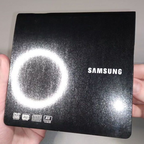Samsung SE-208 Portable DVD-RW like new with USB cable and software CD