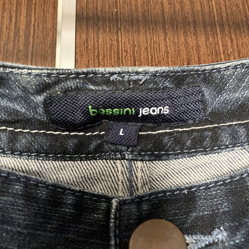 Bossini denim mini skirt size L like new, stretch fabric