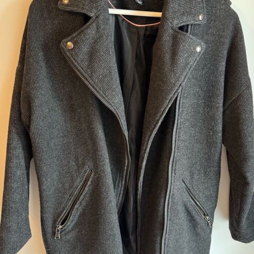 Jennyfer coat size S gray like new straight cut