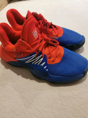 Adidas Marvel athletic shoes used, size 40, blue and red