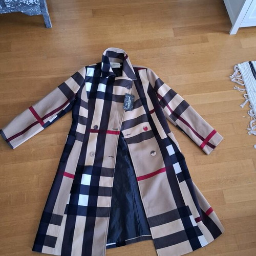 All of you checked coat 100% cotton new with belt size M