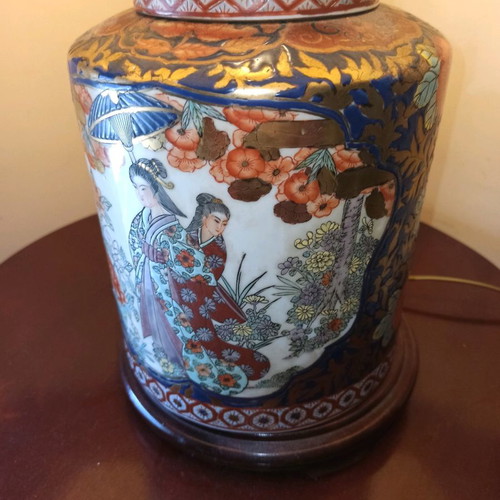 Porcelain lamp from China very old era, excellent condition