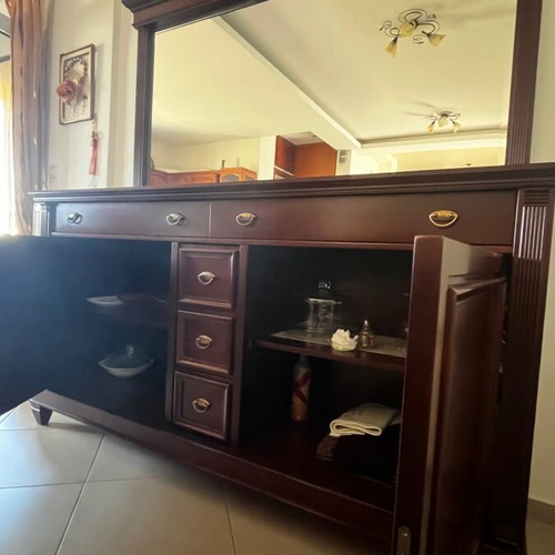 Buffet with mirror like new