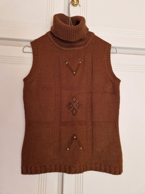 Brown wool turtleneck sweater vest like new, size S