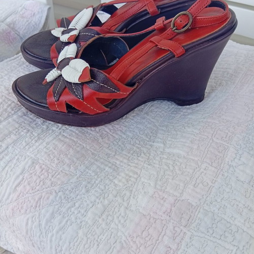 Oh la la leather platform sandals size 38 like new, brown