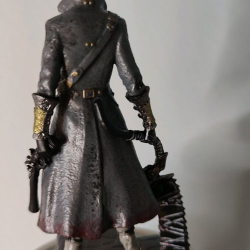 The Hunter Bloodborne figure like new