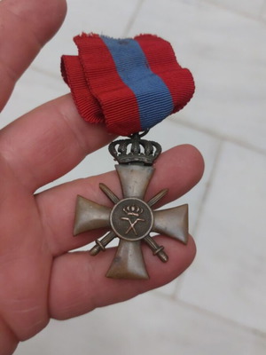 Πολεμικός Σταυρός 1940 Γ τάξης μεταχειρισμένο, σε καλή κατάσταση