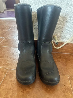 Forma leather motorcycle boots like new