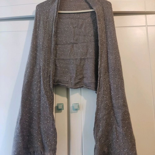 Scarf like new