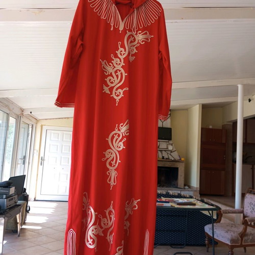 Caftan red satin silk handmade with ecru cords and hood XL from Morocco new