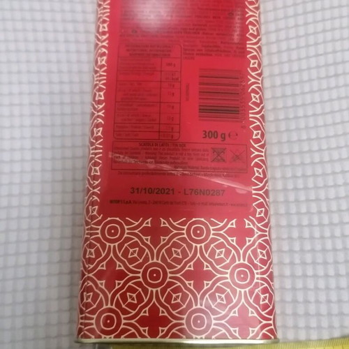 Metal box from chocolates like new