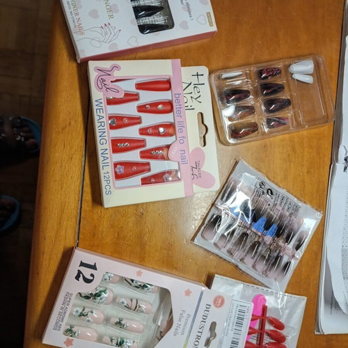 Nail sets, pack of 6, assorted designs