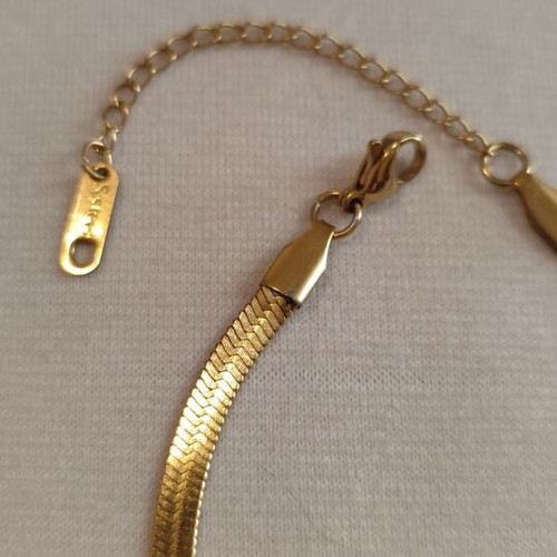 Gold Bracelet with Black Zircons like new