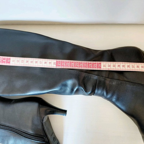 Wonders leather black boots new, size 40