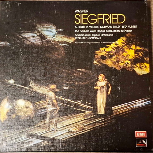 Wagner Siegfried vinyl records like new, 5 LP box set, classical