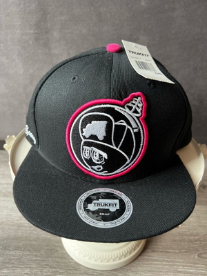 Trukfit Feelin’ Spacey Snapback Cap new with tags