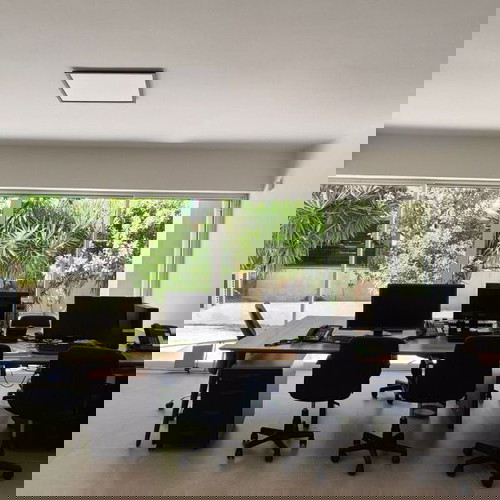 Επαγγελματικός χώρος 160 τ.μ. στη Λυκόβρυση με μεγάλη αυλή