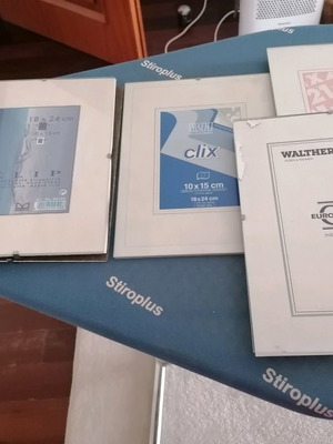 Clip photo frames used, pack of 7, sizes 10x15 to 21x29