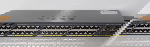 Суич Cisco Catalyst 2960X