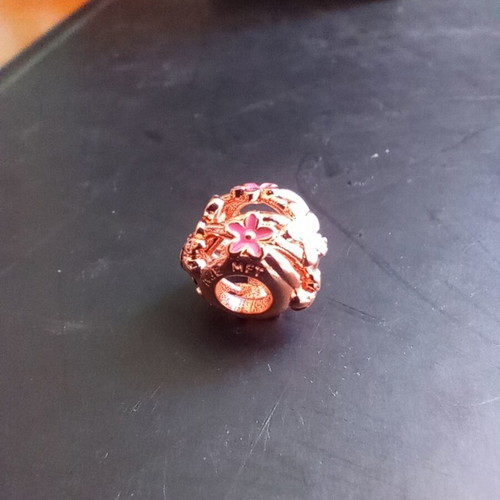 Pandora snowflake charm like new, silver