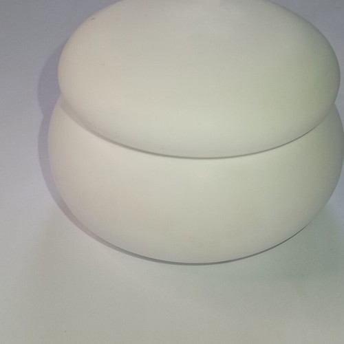 Porcelain macarons made to order