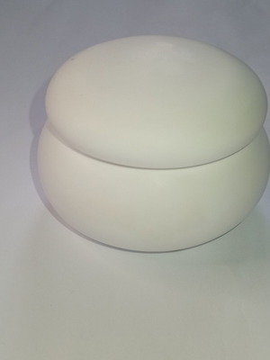 Porcelain macarons made to order