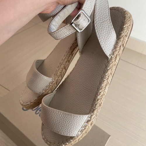 Women's white sandals size 38 like new