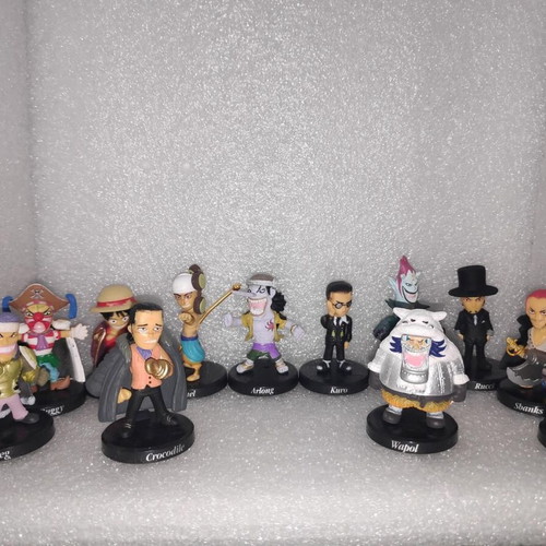 Σετ 12 φιγούρες One Piece anime, σαν καινούργιο