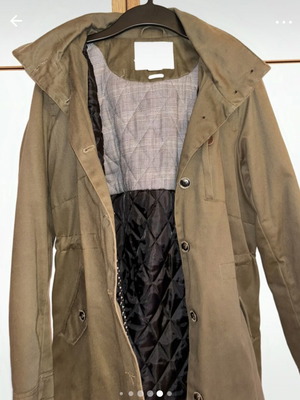 Stradivarius khaki parka size M like new with hood