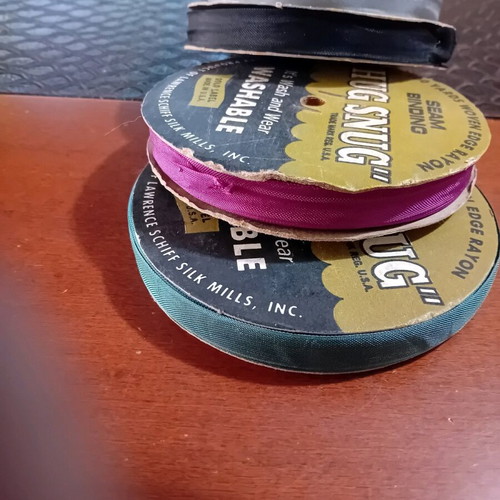 Ribbons new, pack of 4