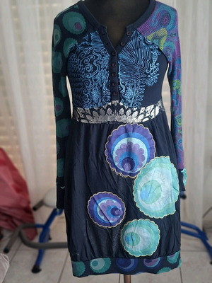 Desigual dress size M like new, blue multicolor