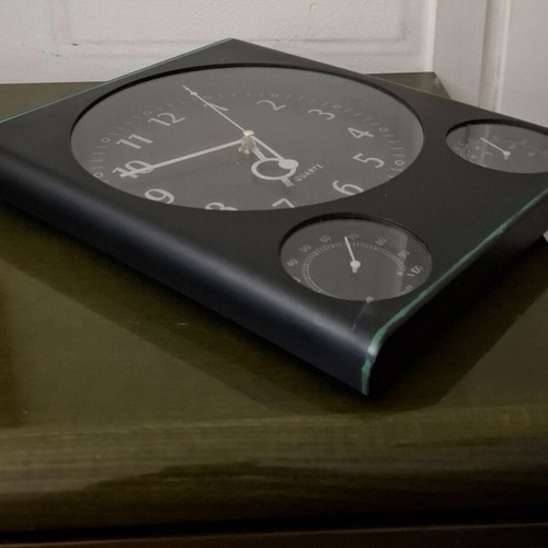 Tronic wall clock 3-in-1 with thermometer and hygrometer like new