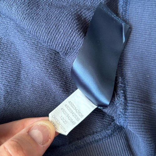 Tommy Hilfiger sweatshirt like new, size M, blue